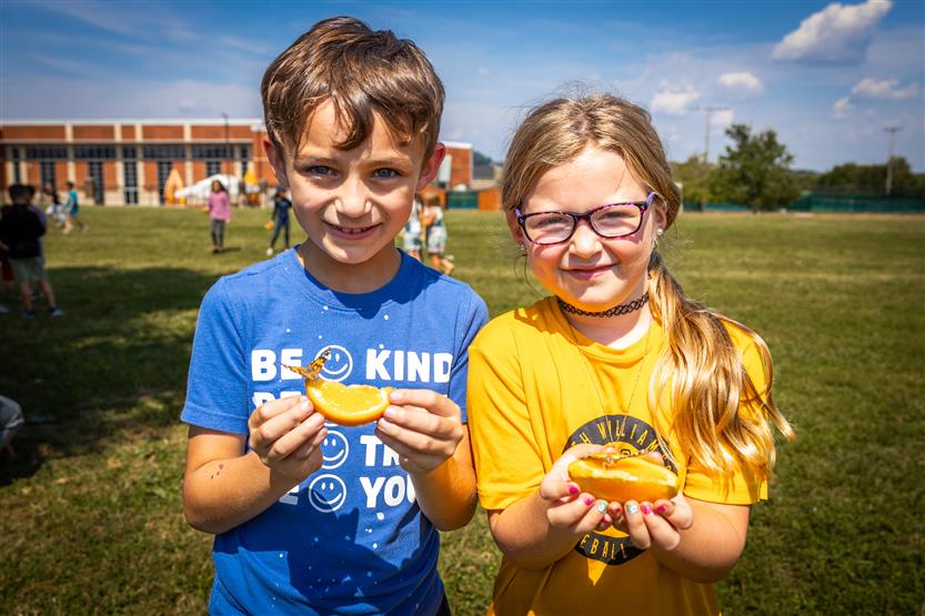 Longview Elementary students release butterflies